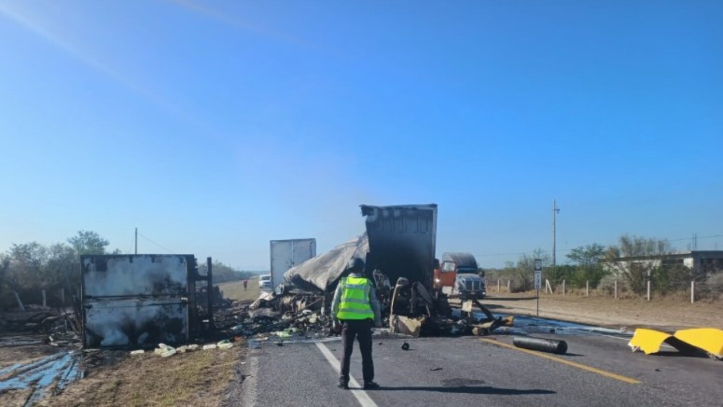 Incendio en carretera Monterrey-Nuevo Laredo_ ¿Qué pasó en el entronque Ciénega de Flores-La Gloria