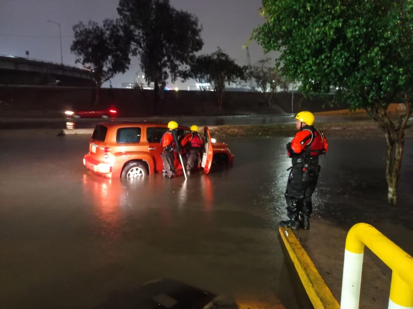 tijuana-lluvias-canon-del-pato-desaparecidos