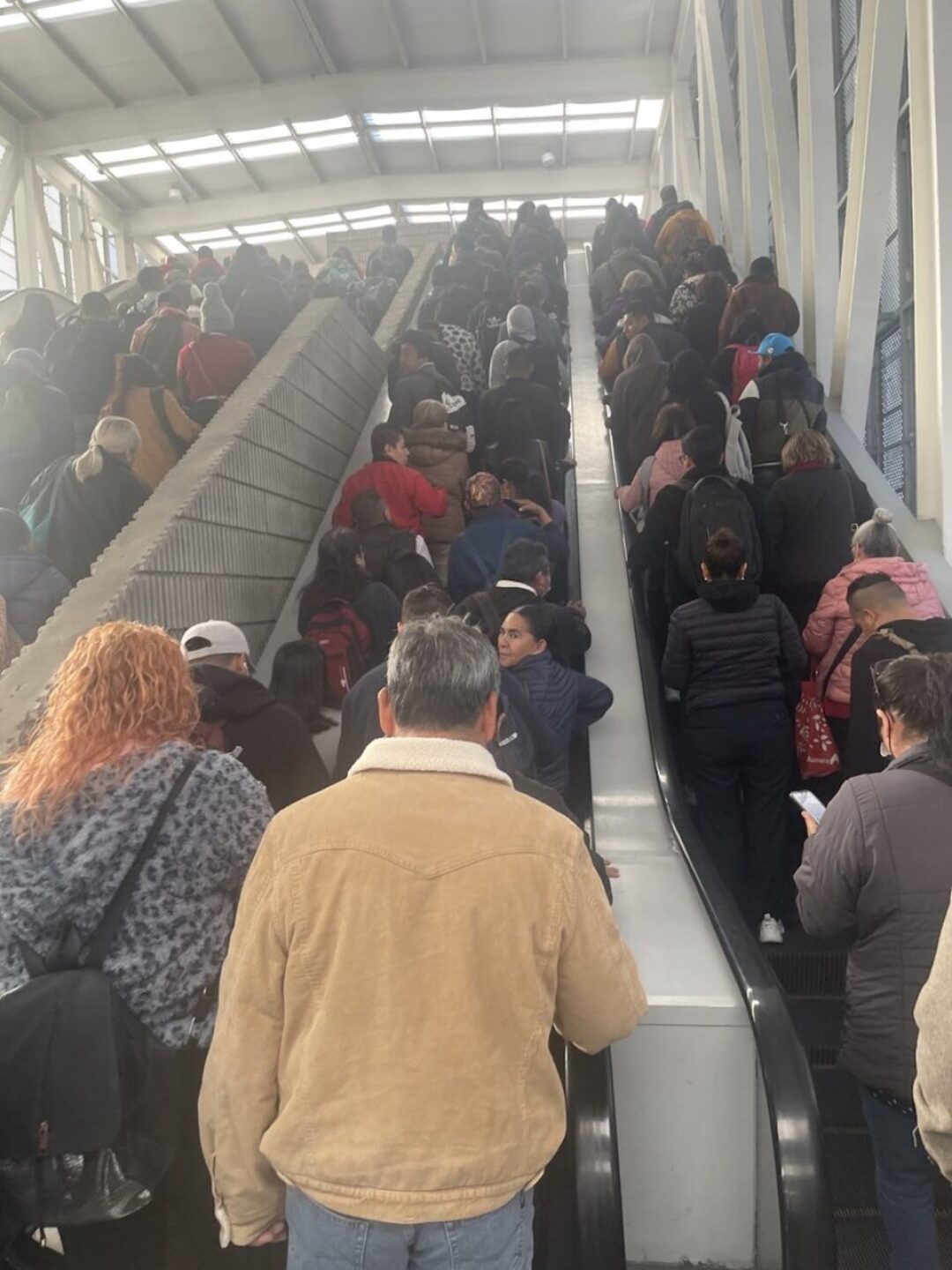 servicio-linea-2-del-metro-hoy-960x1280