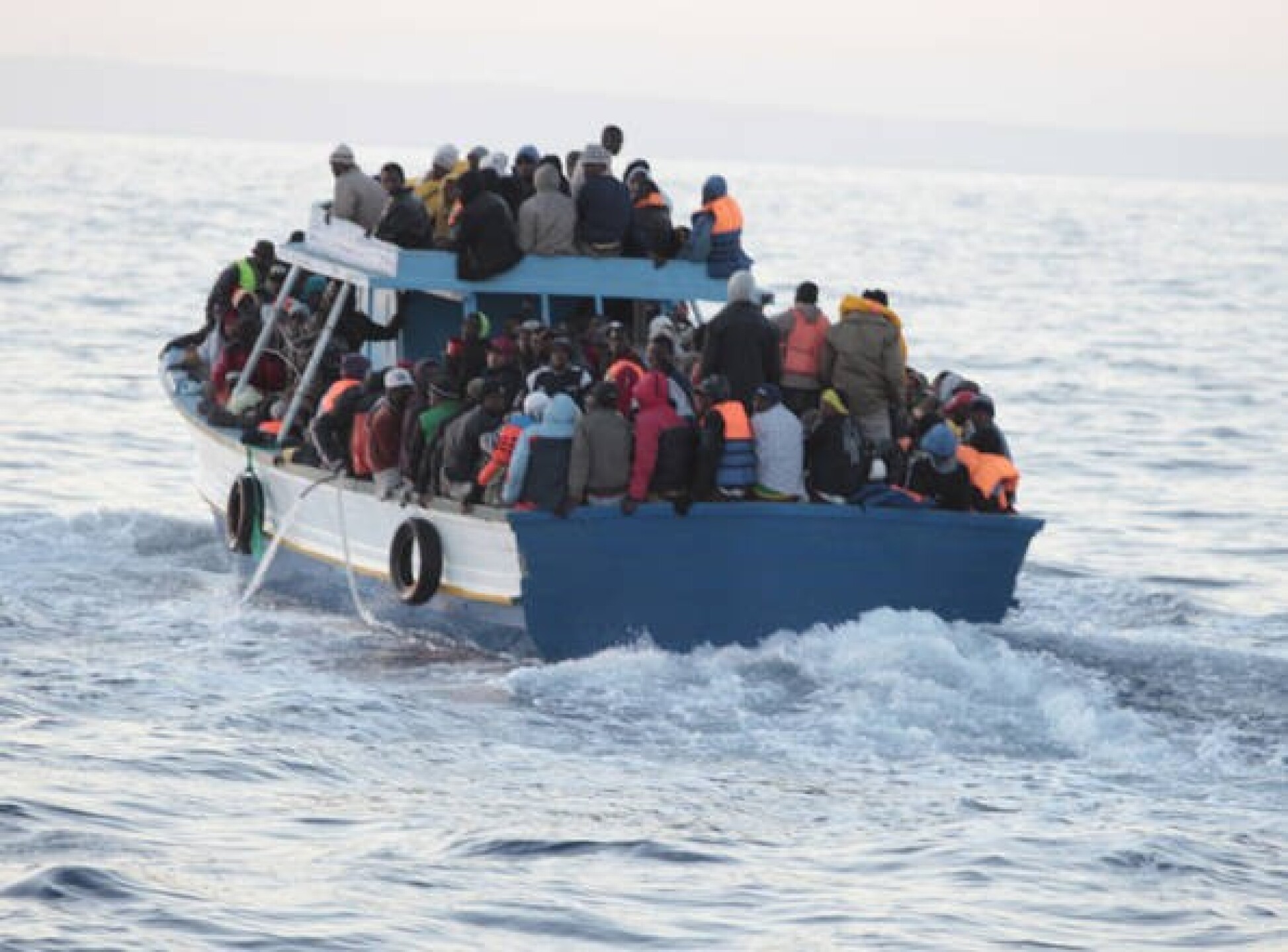 23133_inmigrantes_desde_libia_a_italia