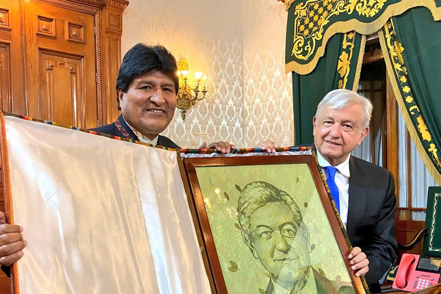 Evo-Morales-y-Andrés-Manuel-López-Obrador.jpg