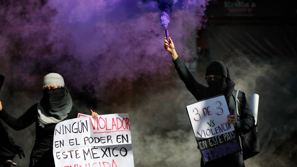 feministas protesta, feminismo, violencia contra las mujeres