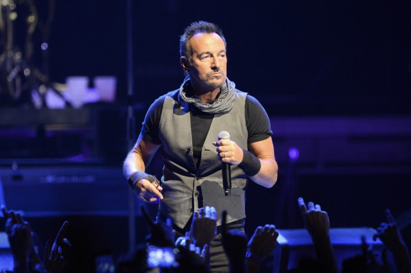 FILES-US-ENTERTAINMENT-MUSIC-SPRINGSTEEN-COURT