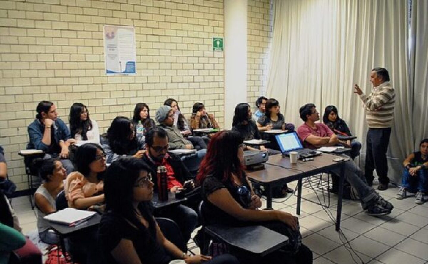 clases-mexico-foto-nota-aumento-salarial-600x370