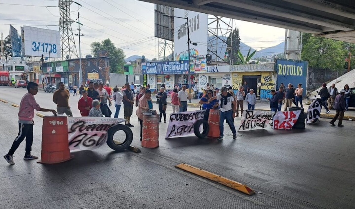 bloqueo-en-ecatepec-cierre-en-via-lopez-portillo-por-falta-de-agua