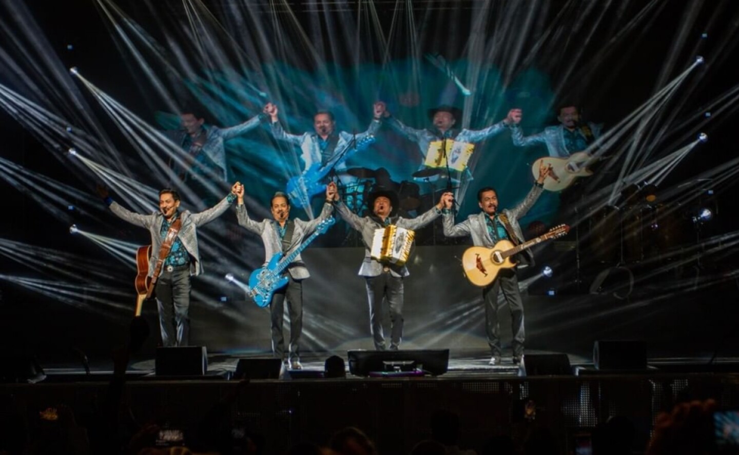 los_tigres_del_norte