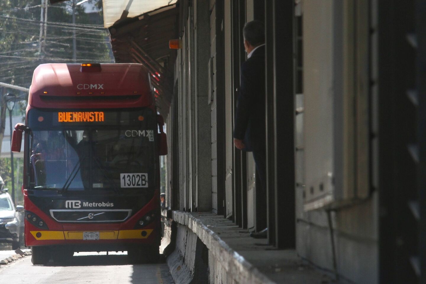 Metrobús extenderá su horario hasta las 3:00 de la mañana por Día de Reyes.