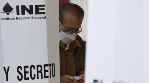 Abren las casillas de votación para la revocación de mandato de López Obrador