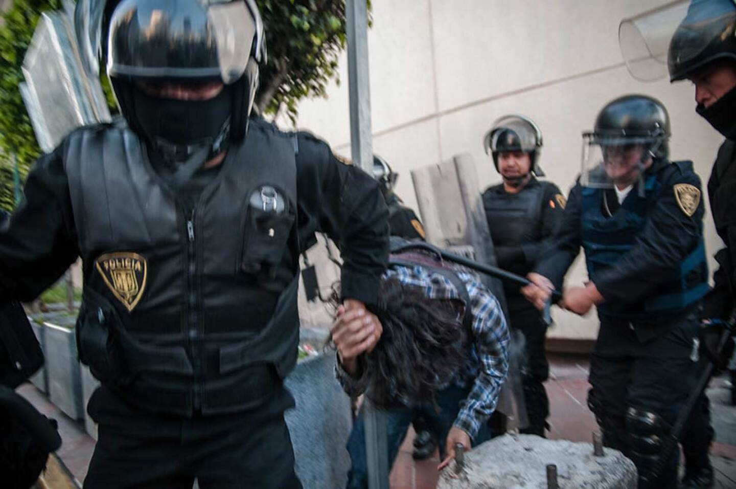 Policia-abuso-de-autoridad