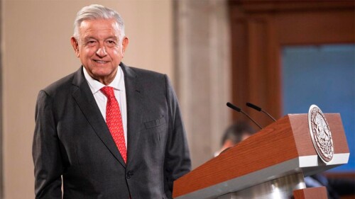 amlo-lopez-obrador-marcha-reforma-zocalo-morena