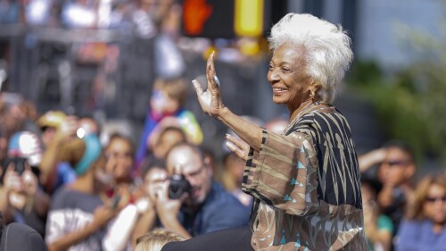 cenizas_nichelle_nichols_star_trek_teniente_uhura_