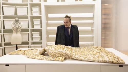 Moda, adicción, antisemitismo