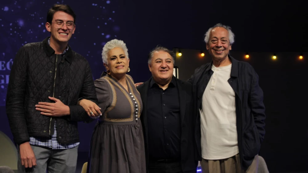 Ven-aca-con-Eugenia-Leon-y-pavel-granados
