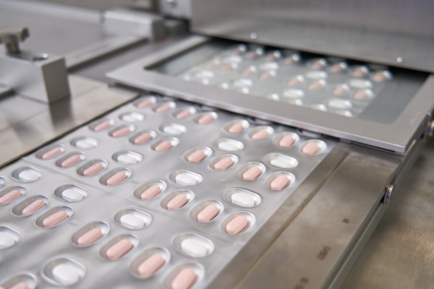 Canadá aprueba uso de la pastilla antiCovid de Pfizer