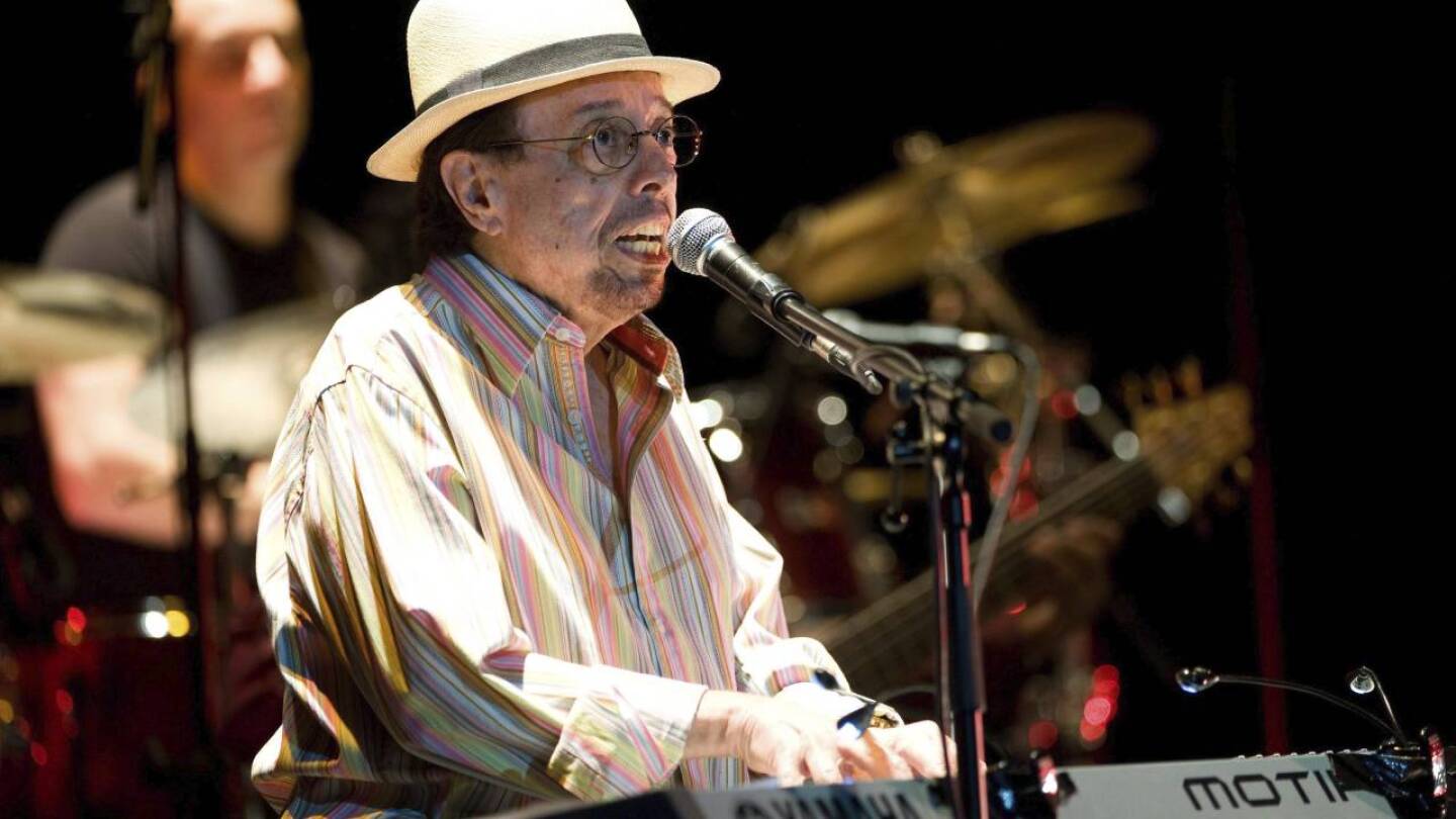 fallecio sergio mendes