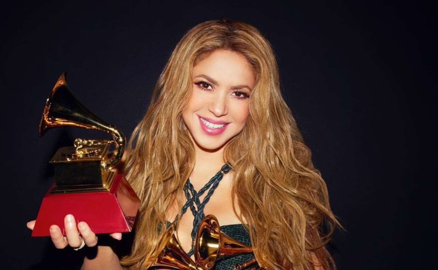 shakira_peso_pluma_barack_obama_canciones_2023_