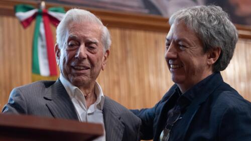 Mexicano David Toscana gana el V Premio de Novela Mario Vargas Llosa
