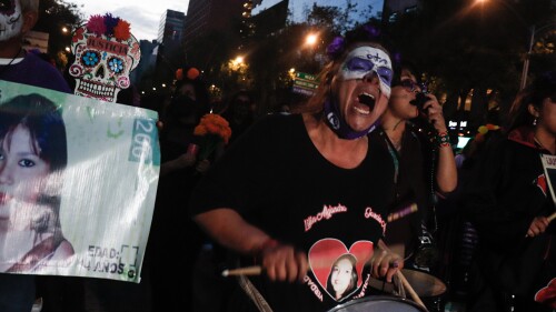 Marcha Catrinas 3