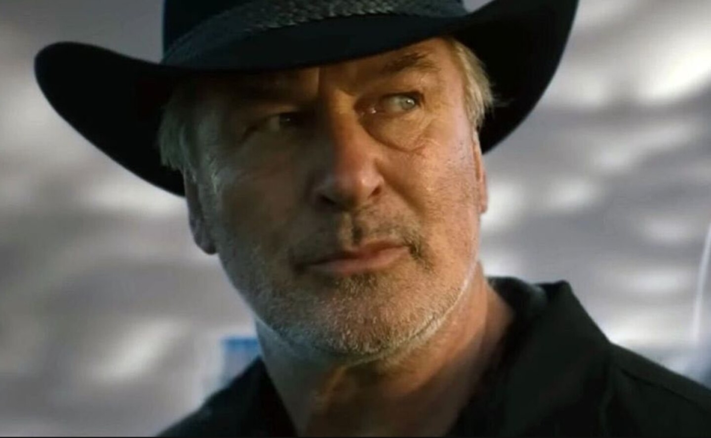 alec_baldwin_cirugia_operacion_cadera