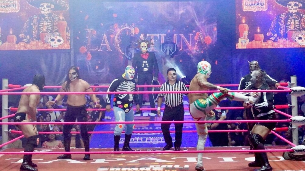 cmll dia de muertos luchas cartelera hoy 31 de octubre.jpg