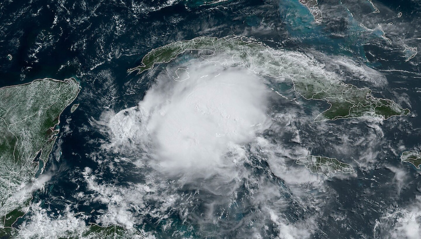 Huracán Beryl rumbo a México
