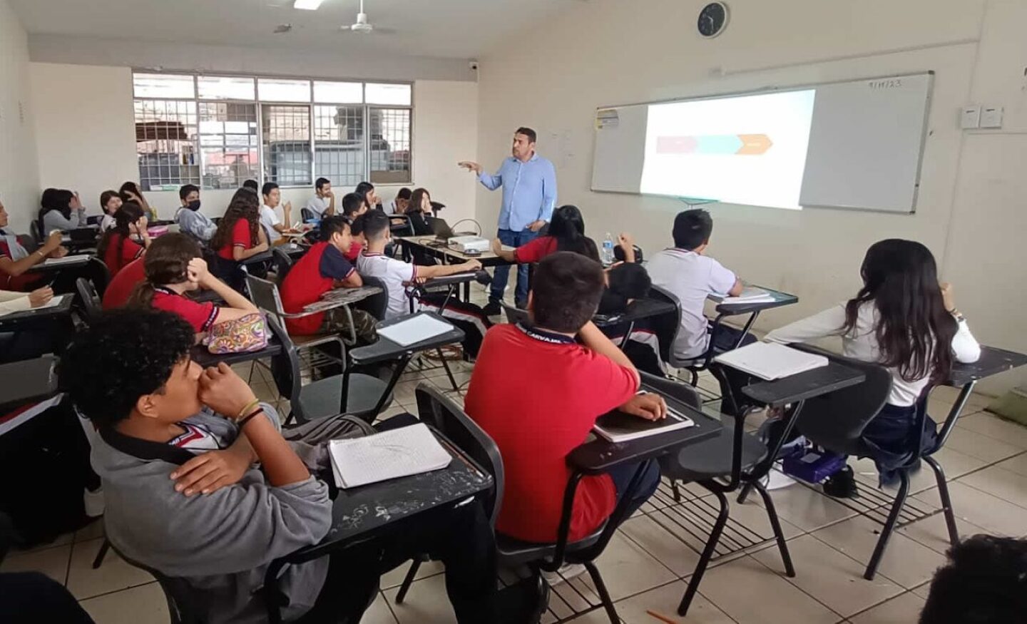 hay-clases-el-viernes-2-de-febrero-esto-dice-el-calendario-oficial-de-la-sep