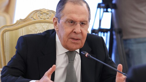 Rusia dice que por ahora no planea desplegar tropas en Donetsk y Lugansk