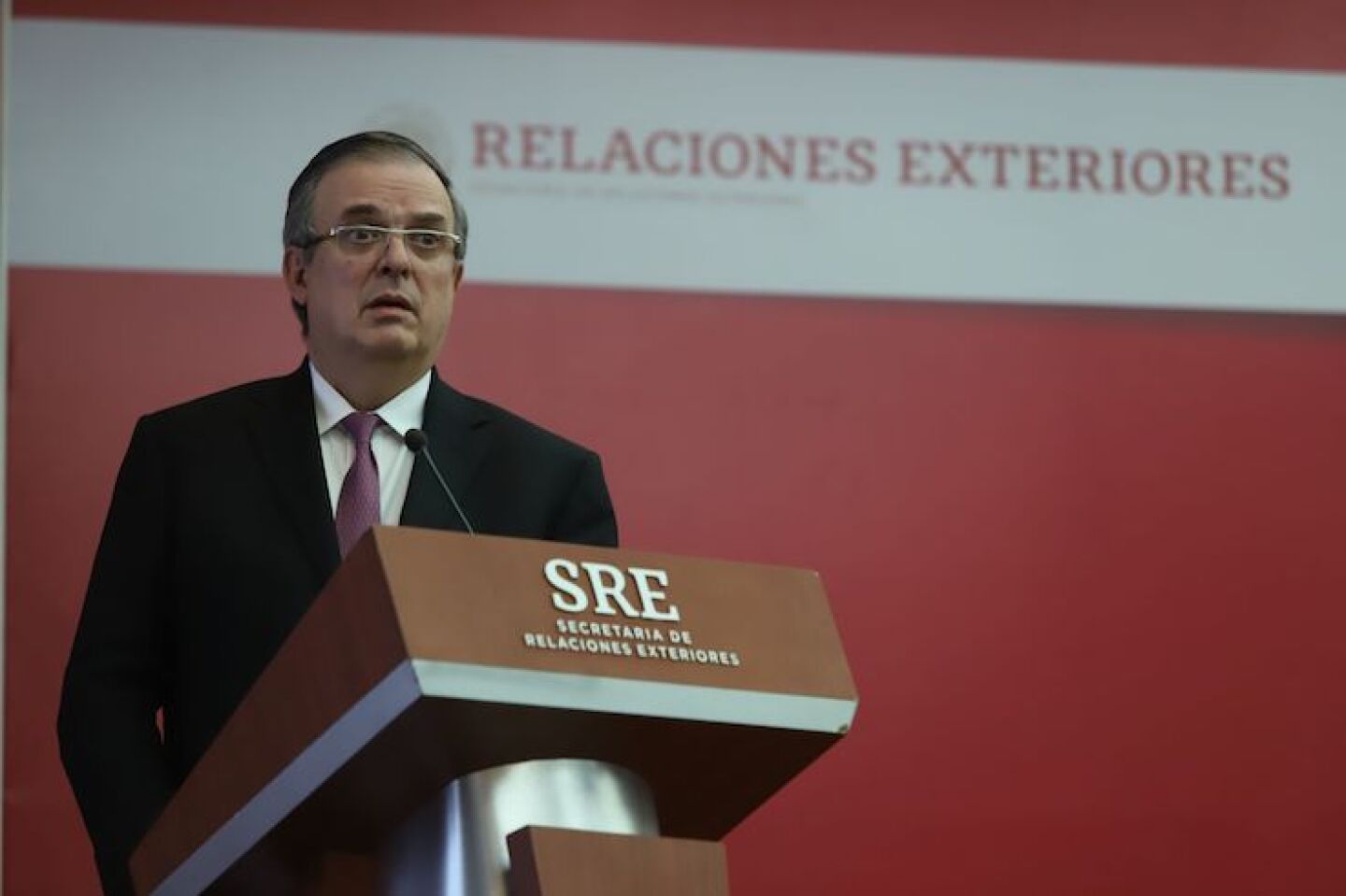 Conferencia de prensa con el Secretario de Relaciones Exteriores Marcelo Ebrard Casaubon donde se presentó la migración del servicio telefónico Mexitel a la plataforma Mi Consulado. Ante la crisis entre Ucrania y Rusia, el canciller afirmó que la embajada de México en territorio ucraniano seguirá en funcionamiento y no se tiene planeado su cierre o evacuación.