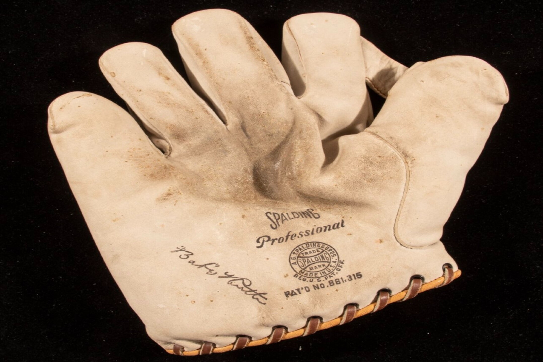guante-de-babe-ruth-vendido-en-millones-de-dolares