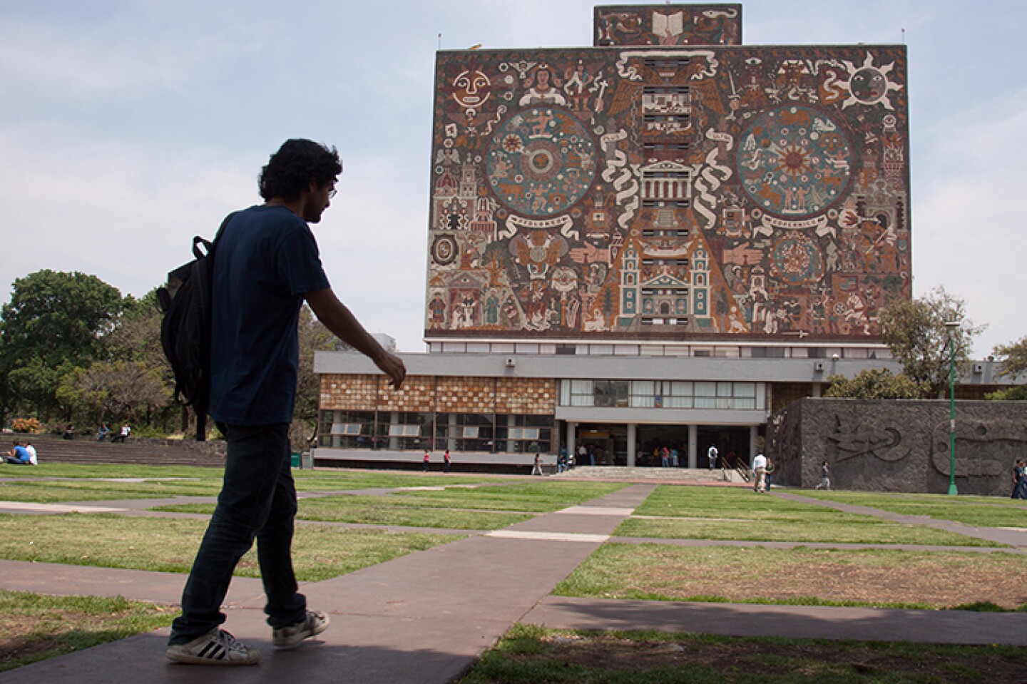 UNAM