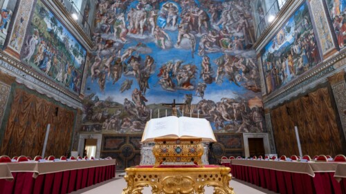 cónclave en el vaticano.jpg