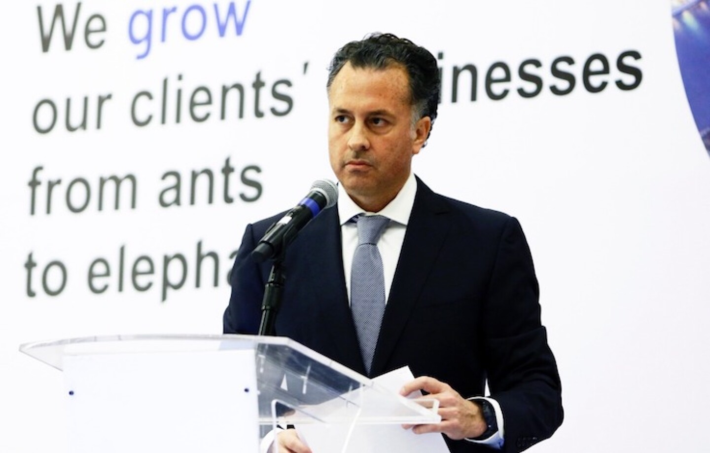 b9f18e78-a8df-4a4d-bbb4-2cf25f945aed