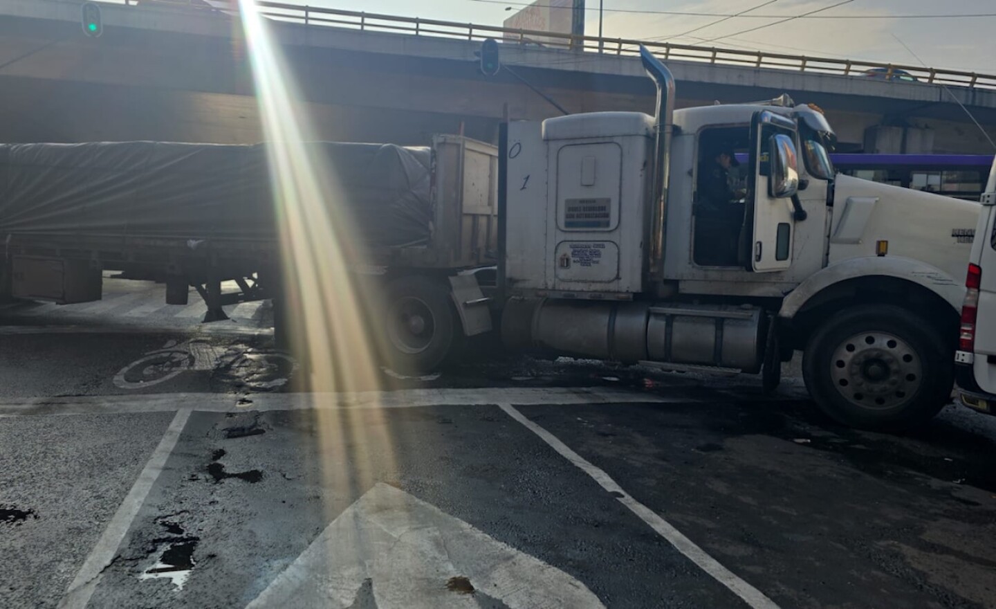 accidente-en-circuito-interior-hoy-choque-deja-12-heridos