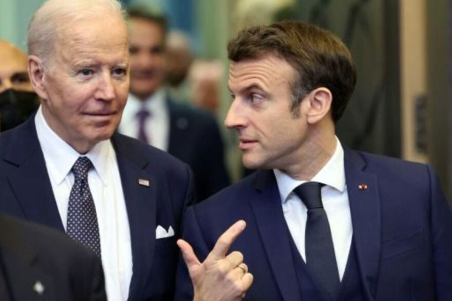joe-biden-emmanuel-macron