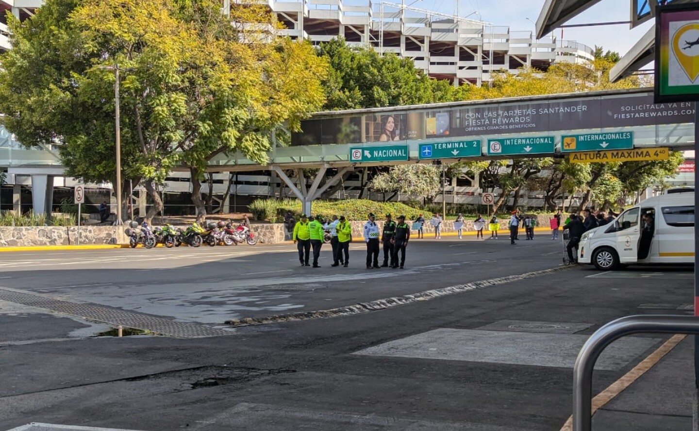 bloqueo-hoy-terminal-1.-aicm
