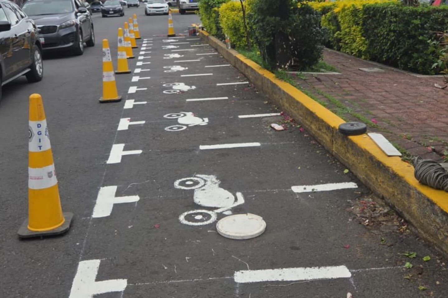 cdmx-habilita-cajones-exclusivos-para-estacionar-motos-ante-ola-de-robos-van-15-mil-robadas-en-un-ano