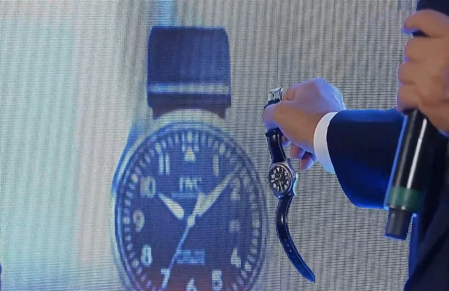 reloj de amlo.jpg