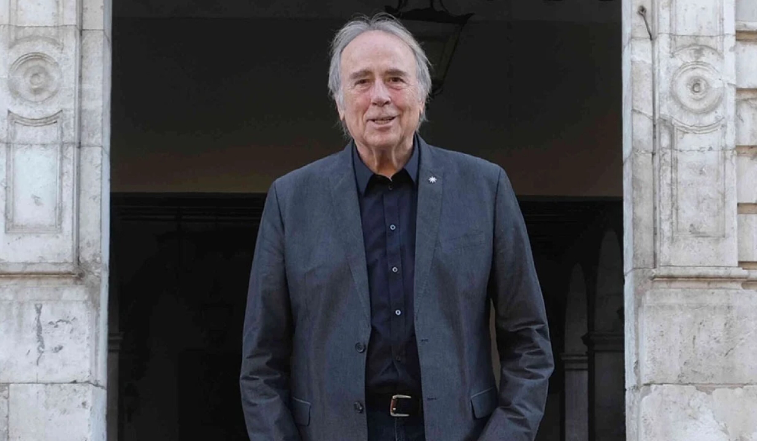 joan manuel serrat honoris causa fil gdl 2025(1).jpg