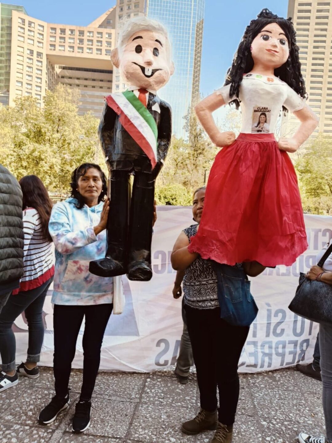 amlo-clara-960x1280
