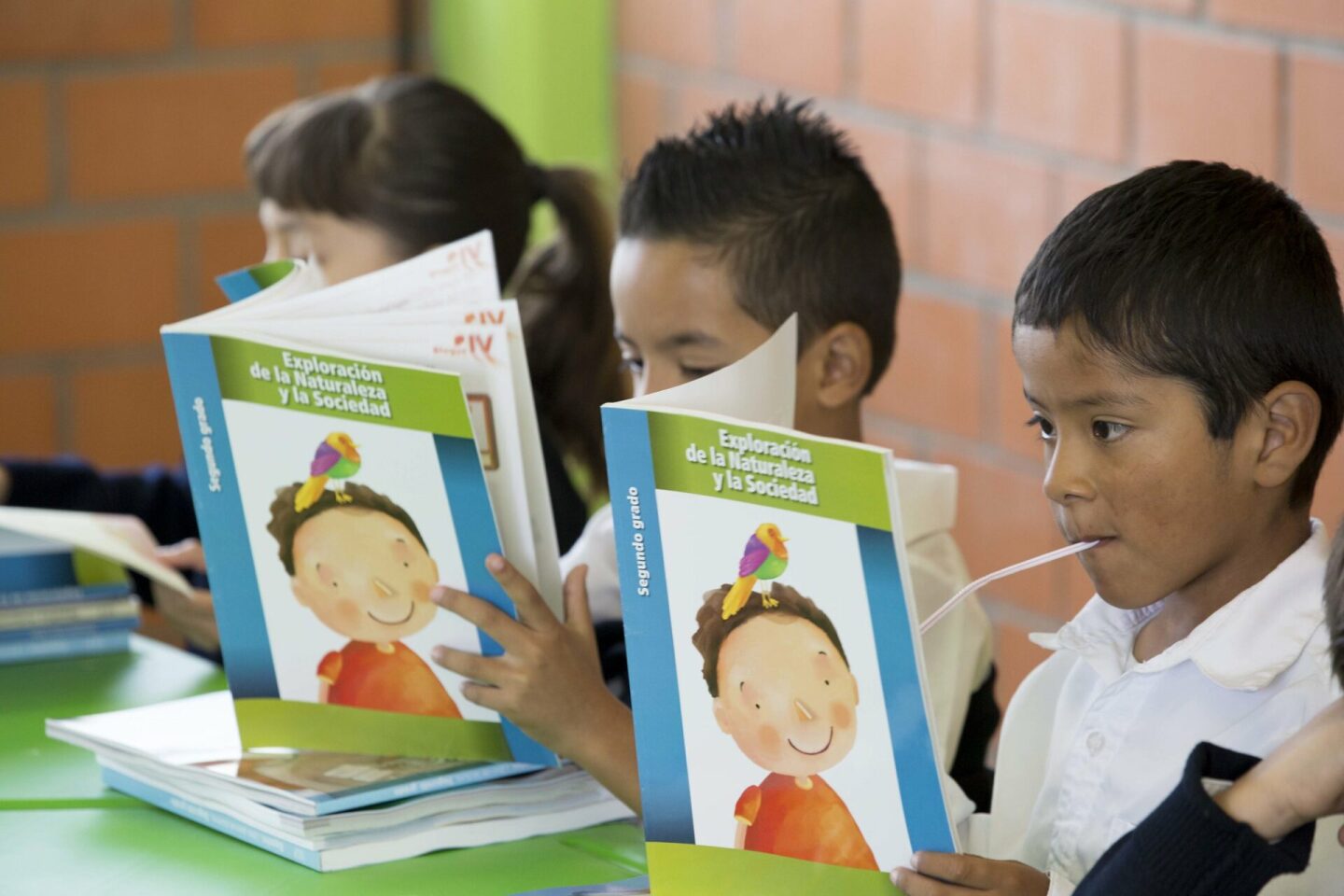 educacion-niños-libros-de-texto