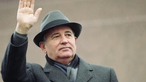 Mijaíl Gorbachov homenajes