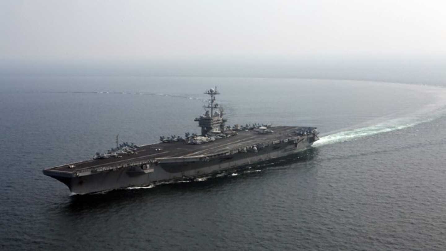 aircraftcarrier_navy_013114getty