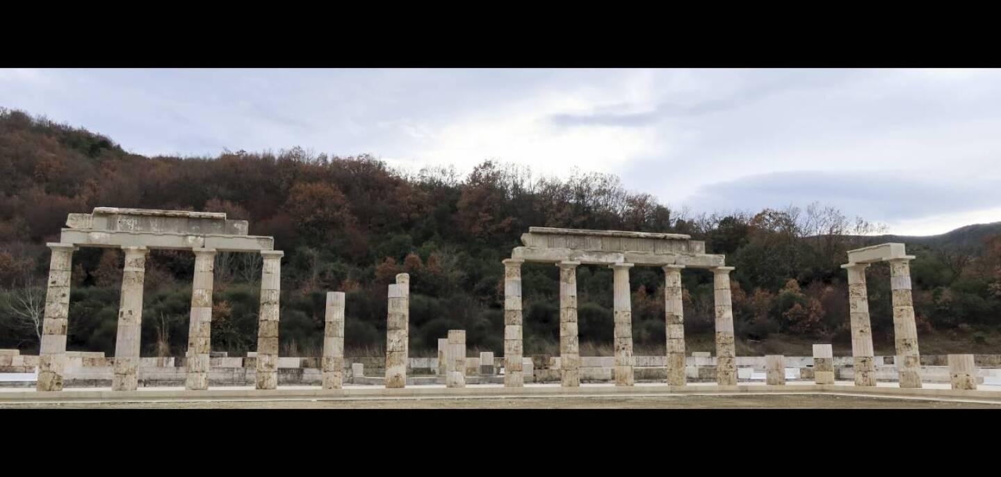 Primer ministro de Grecia inaugura el Palacio de Filipo II