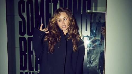 miley cyrus nuevo disco.jpg