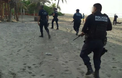 agresion-policias-michoacan
