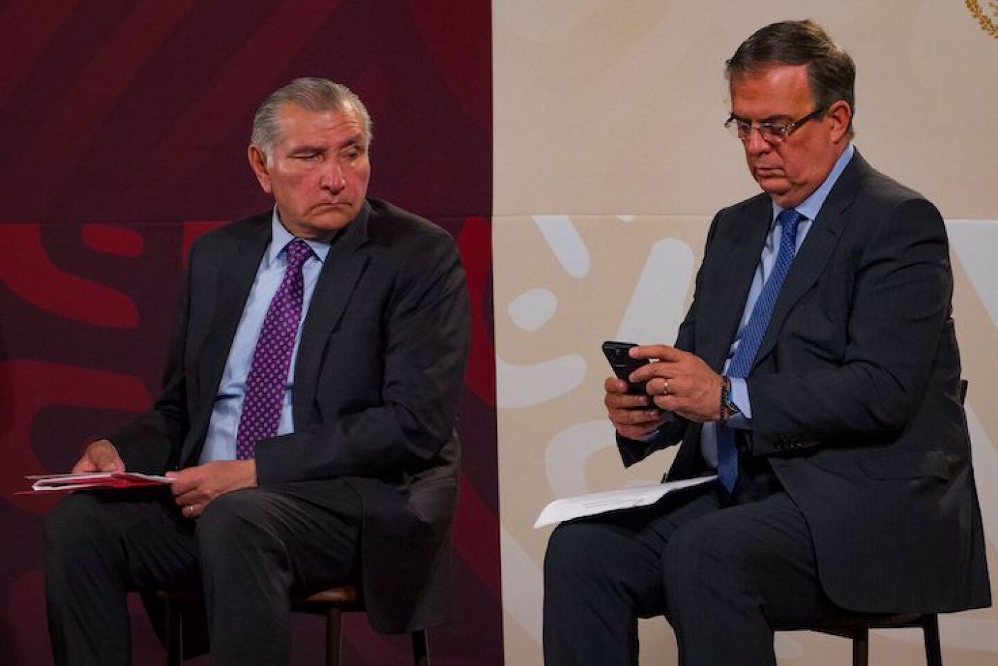 Adán Augusto y Marcelo Ebrard, durante la conferencia matutina desde Palacio Nacional.