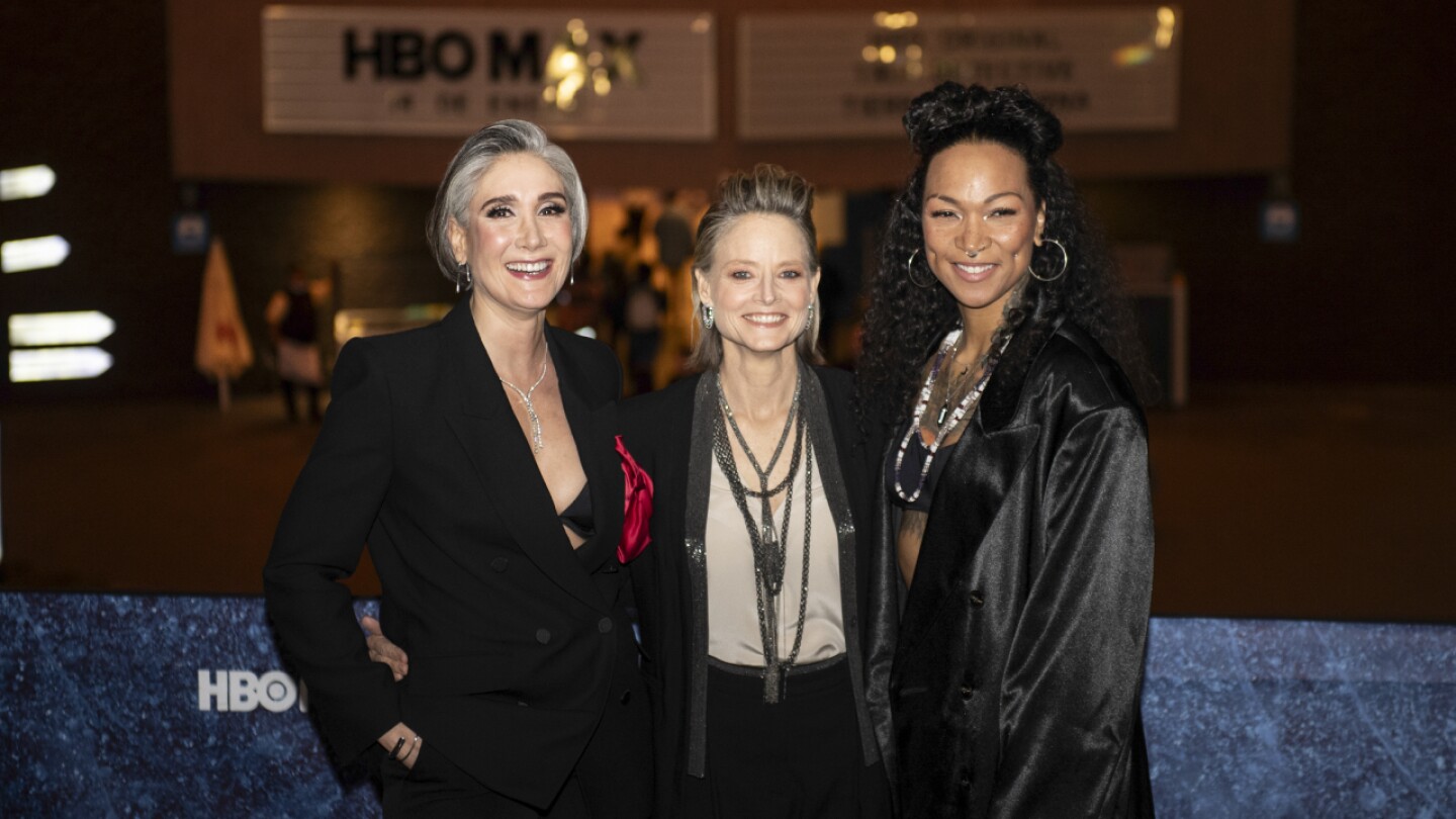 jodie-foster-issa-lopez-y-kali-reis-cineteca-nacional
