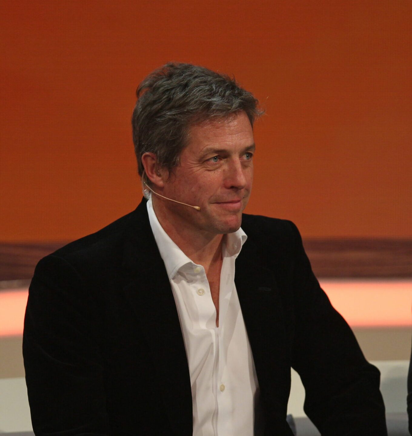 hugh-grant-2-1209x1280