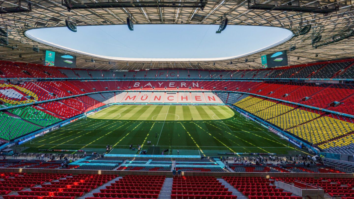 La UEFA rechaza la iluminación arcoiris del Allianz Arena en el  Alemania-Hungría