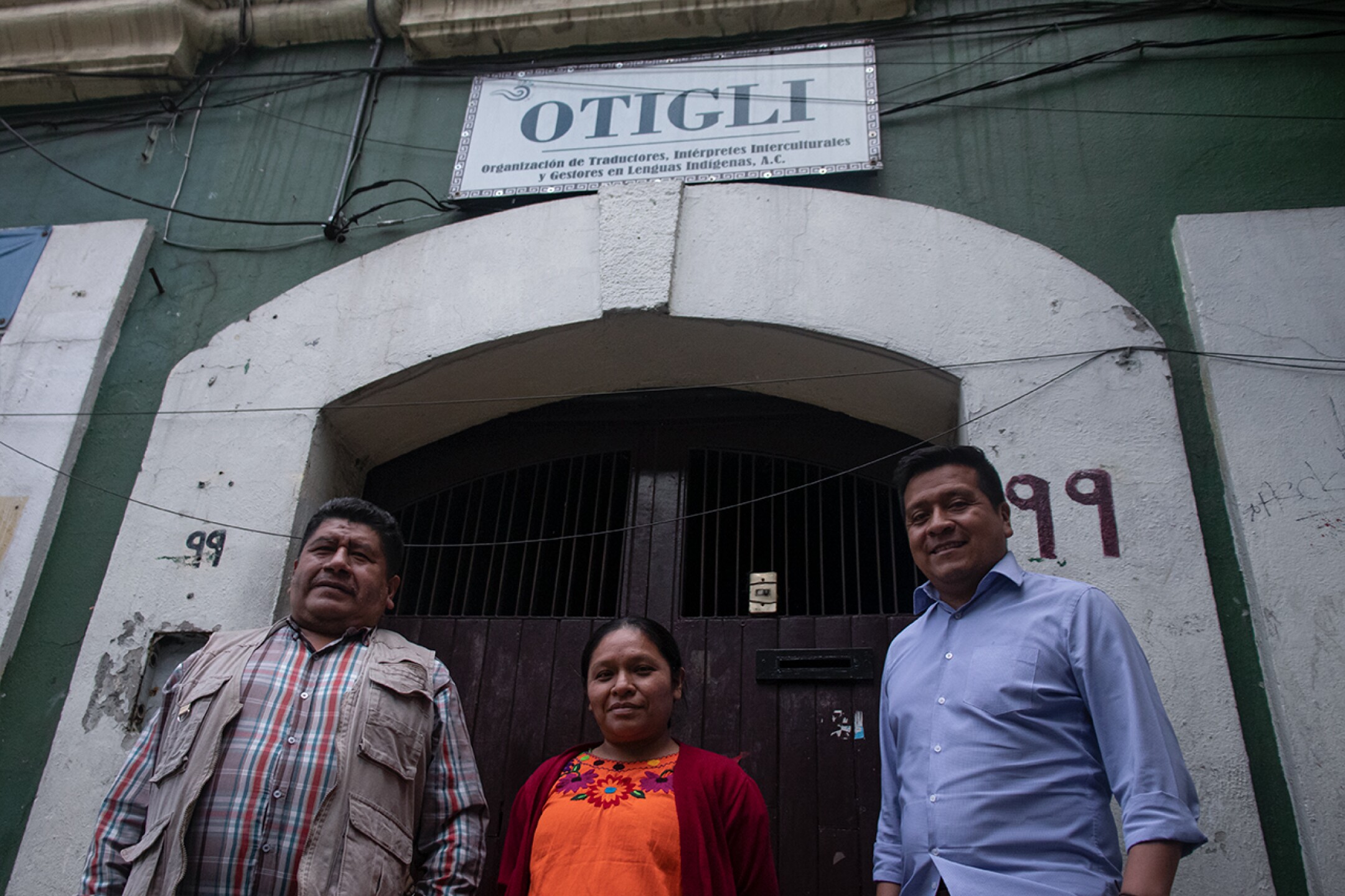 otigli-traductores-indigenas-adeudo-gobierno-mexico-20